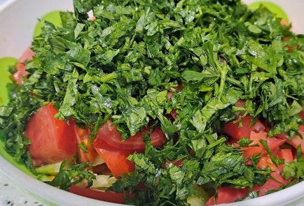 Фото шага рецепта Овощной салат с тыквой брынзой и лимонным соком 190408 шаг 7  