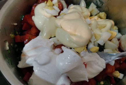 Фото шага рецепта Овощной салат с яйцами 186397 шаг 14  