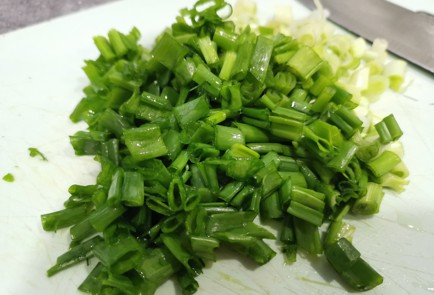 Фото шага рецепта Овощной салат с яйцами 186397 шаг 5  