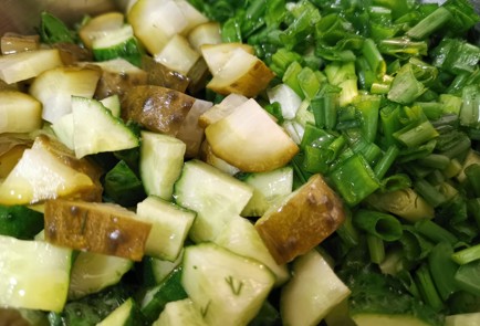 Фото шага рецепта Овощной салат с яйцами 186397 шаг 7  