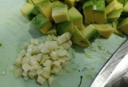 Фото шага рецепта Овощной салат с яйцами 186397 шаг 9  