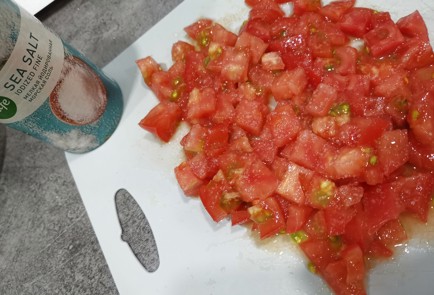 Фото шага рецепта Овощной салат со сметаной 186387 шаг 9  