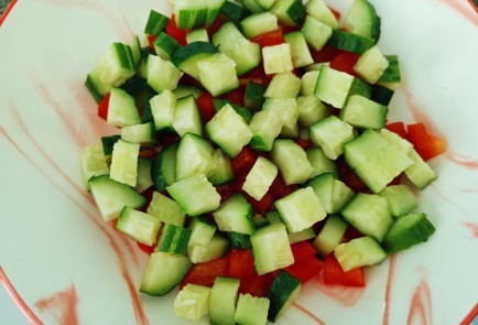 Фото шага рецепта Овощной салат 189109 шаг 2  