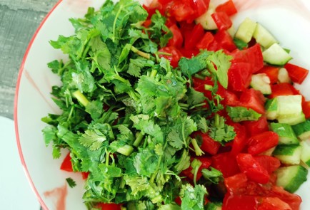 Фото шага рецепта Овощной салат 189109 шаг 5  