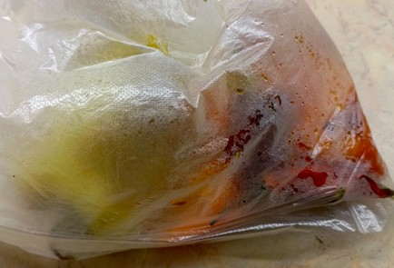 Фото шага рецепта Овощной шашлык в духовке 186756 шаг 6  