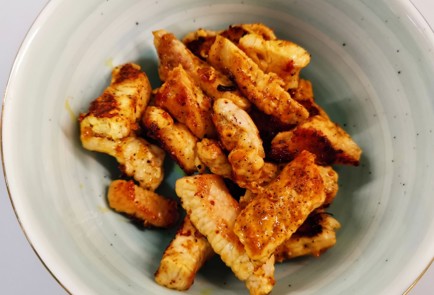 Фото шага рецепта Овощной салат с индейкой карри 152919 шаг 11