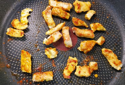 Фото шага рецепта Овощной салат с индейкой карри 152919 шаг 9