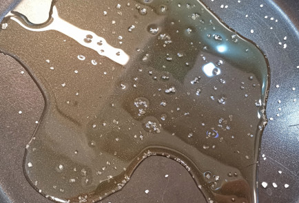 Фото шага рецепта Овощное рагу с беконом и сливками 151492 шаг 2  