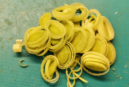 Фото шага рецепта Овощное рагу с перепелиными яйцами 151972 шаг 1  