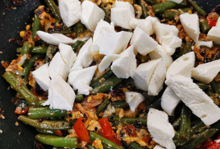 Фото шага рецепта Овощное рагу с перепелиными яйцами 151972 шаг 11  