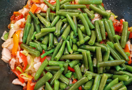 Фото шага рецепта Овощное рагу с перепелиными яйцами 151972 шаг 5  