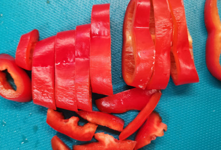 Фото шага рецепта Овощное рагу с сыром дорблю и пармезаном 151762 шаг 1  