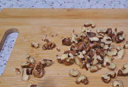 Фото шага рецепта Овсянка на завтрак с сушеными вишнями курагой изюмом и яблоком 187518 шаг 12  