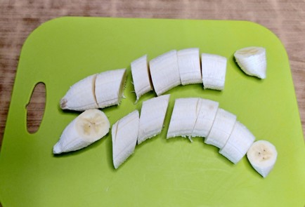 Фото шага рецепта Овсянка запеченная с бананом 187816 шаг 2  