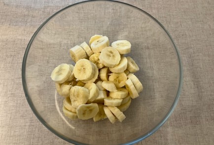 Фото шага рецепта Овсянобанановый манник 174845 шаг 7  