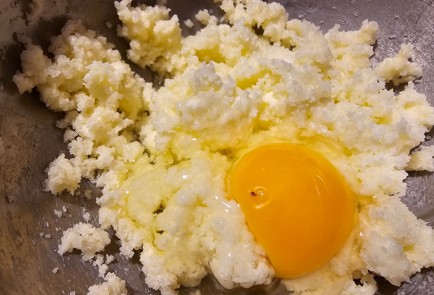 Фото шага рецепта Овсяное печенье с инжиром и шоколадом 175469 шаг 2  