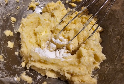 Фото шага рецепта Овсяное печенье с инжиром и шоколадом 175469 шаг 4  