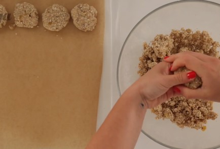 Фото шага рецепта Овсяное печенье с изюмом и кунжутом 19306 шаг 5  