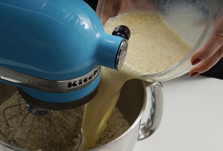 Фото шага рецепта Овсяные блины с апельсиновой цедрой 153223 шаг 6  