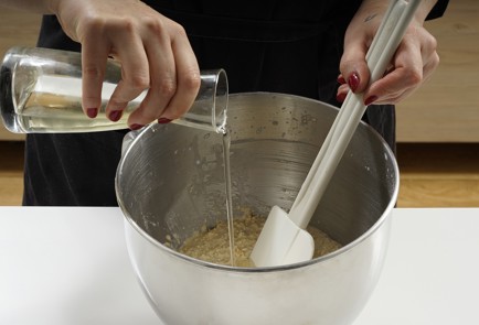 Фото шага рецепта Овсяные блины с апельсиновой цедрой 153223 шаг 7  