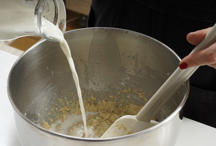 Фото шага рецепта Овсяные блины с апельсиновой цедрой 153223 шаг 8  