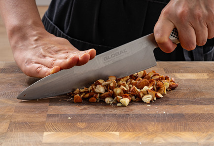 Фото шага рецепта Овсяные маффины из кислого молока с вишней 189638 шаг 7  