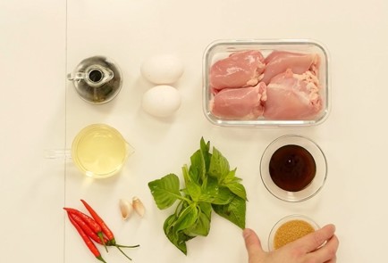 Фото шага рецепта Тайская жареная курица падкапао 125397 шаг 1  