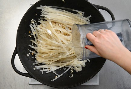 Фото шага рецепта Классический падтай 50330 шаг 4  