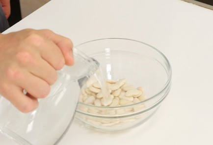 Фото шага рецепта Паэлья с кроликом 125568 шаг 1  