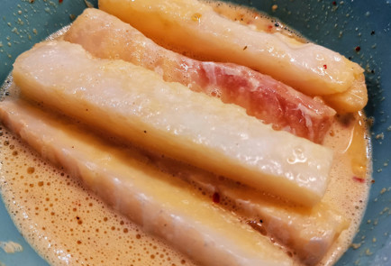 Фото шага рецепта Палочки из трески в овсяном кляре и лимонногорчичном соусе 151583 шаг 8  