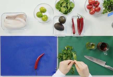 Фото шага рецепта Палтус с авокадо и сливочным терияки 136775 шаг 1  