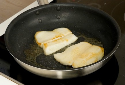 Фото шага рецепта Палтус с кабачками и хрустящим фенхелем 93385 шаг 5  