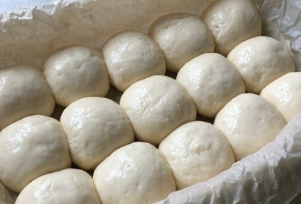 Фото шага рецепта Пампушки с чесноком 174350 шаг 12  