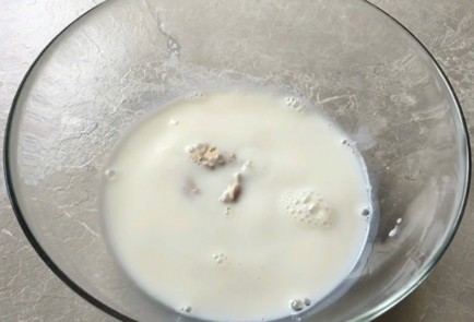 Фото шага рецепта Пампушки с чесноком 174350 шаг 2  