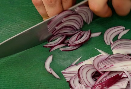 Фото шага рецепта Овощной салат панцанелла 93294 шаг 4  