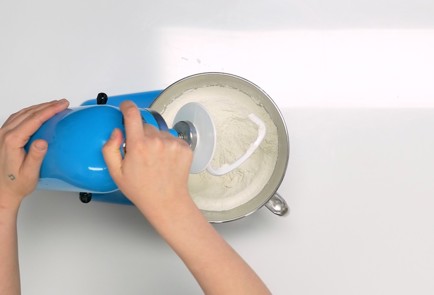 Фото шага рецепта Панеттоне 140858 шаг 2  