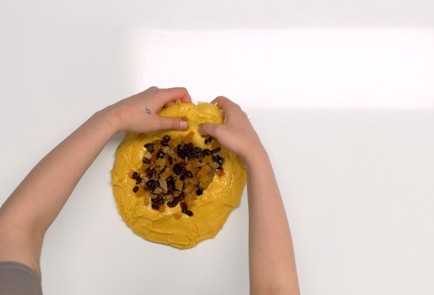 Фото шага рецепта Панеттоне 140858 шаг 7  