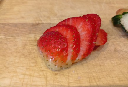 Фото шага рецепта Блинчики для любимой  рецепт ко Дню Валентина 191277 шаг 18  