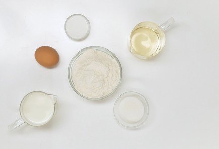 Фото шага рецепта Панкейки классические американские 50637 шаг 1  