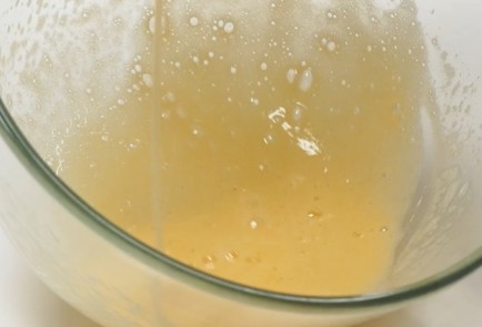 Фото шага рецепта Панкейки классические американские 50637 шаг 4  