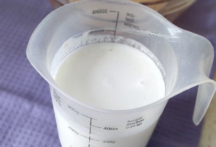 Фото шага рецепта Панкейки с клубничным соусом 174080 шаг 4  