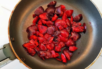 Фото шага рецепта Паннакотта с черешней 173901 шаг 5  