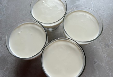 Фото шага рецепта Паннакотта с желе из маракуйи 174109 шаг 6  