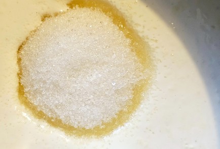 Фото шага рецепта Паннакотта в сиропе из шелковицы 187025 шаг 2  