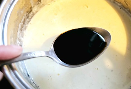 Фото шага рецепта Паннакотта в сиропе из шелковицы 187025 шаг 4  