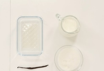 Фото шага рецепта Паннакотта 124981 шаг 1  