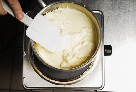 Фото шага рецепта Паннакотта Адриана Кетгласа 30413 шаг 4