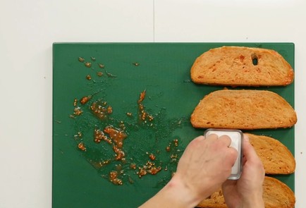 Фото шага рецепта Испанский бутерброд пантумака 93326 шаг 8  