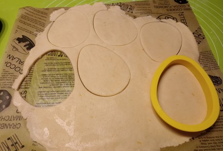 Фото шага рецепта Пасхальное печенье Яйцо 191649 шаг 10  