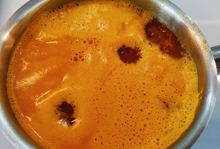 Фото шага рецепта Пасхальные яйца окрашенные куркумой 140888 шаг 5  